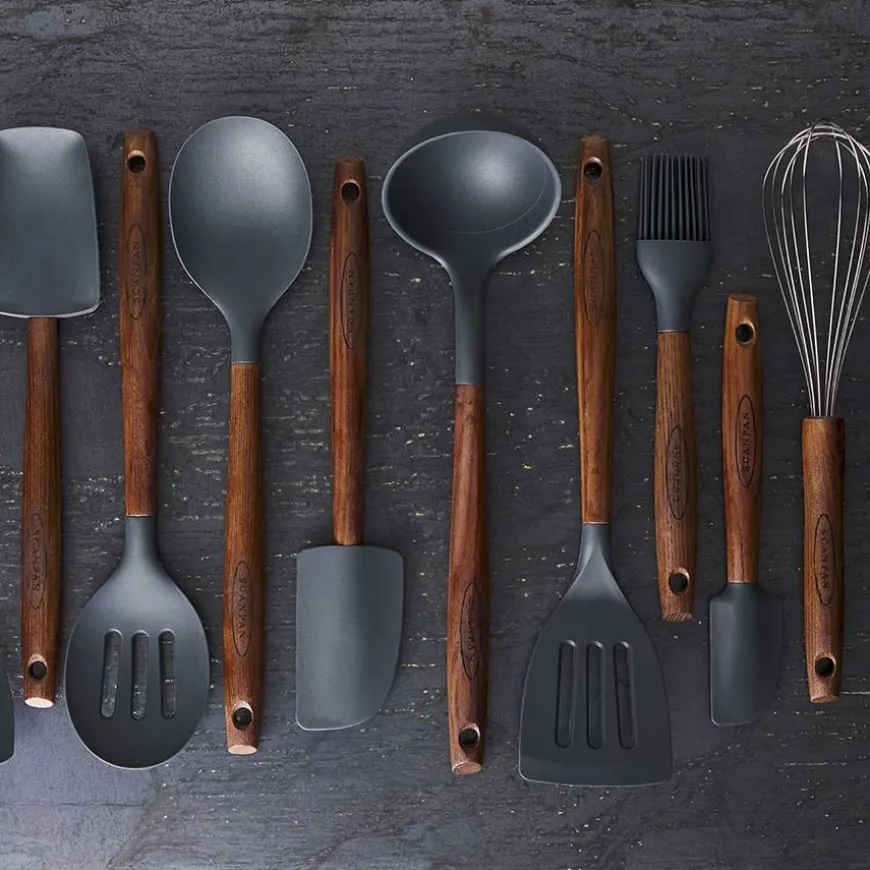 Scanpan Serveringsskje m/Riller 31cm Karbonisert Ask